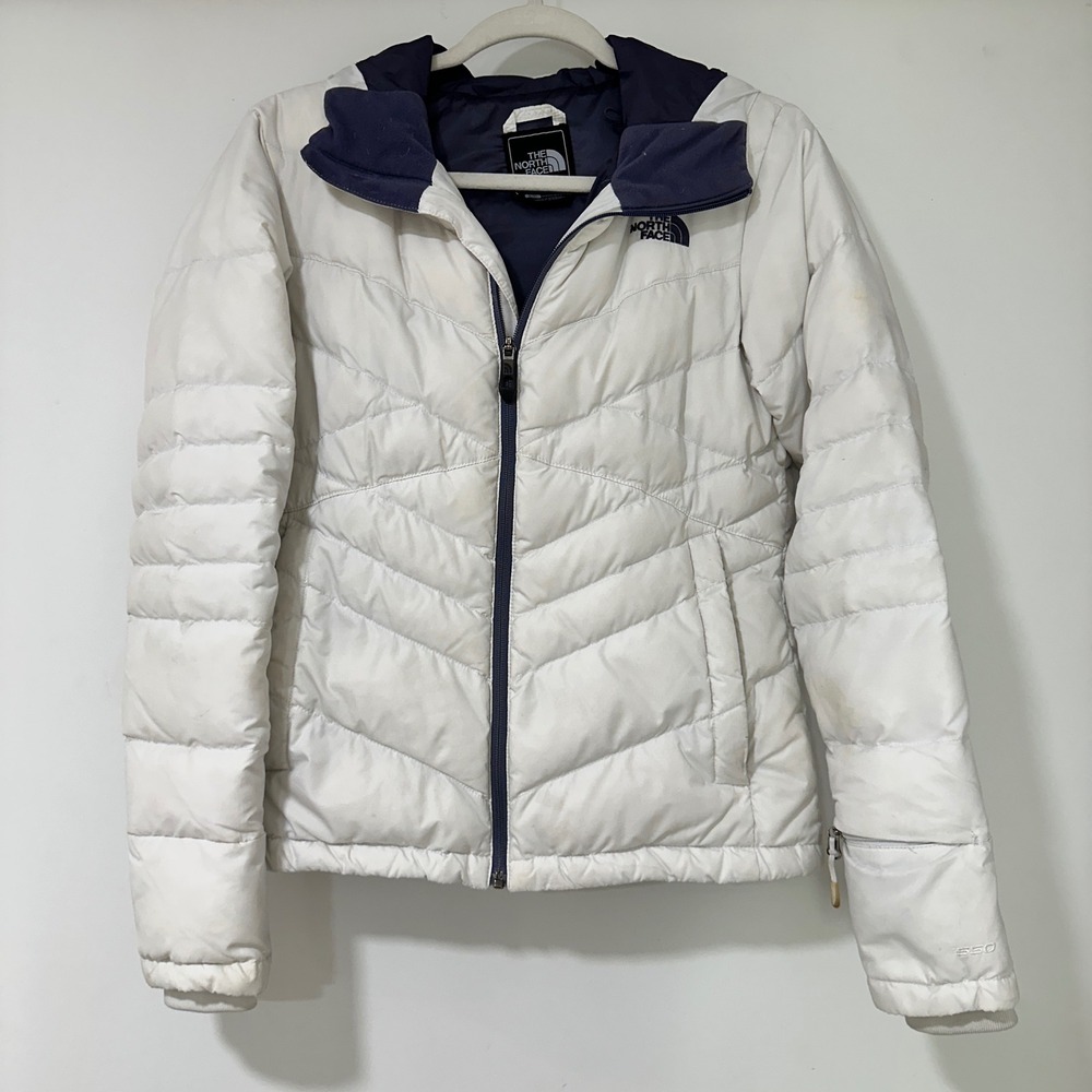 The North Face 550 Down Puffer Jacket Women Small White Navy Blue Ski Coat